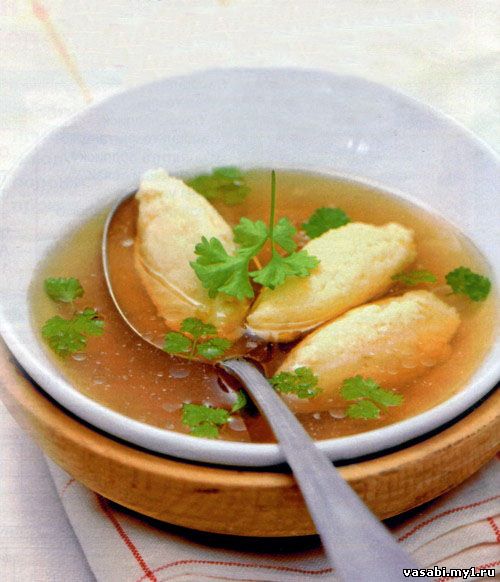 бульон с клецками