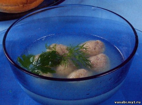 бульон с куриными фрикадельками