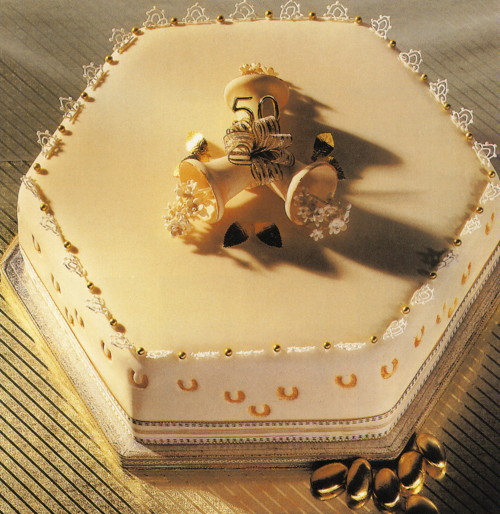 торт «Золотая свадьба»