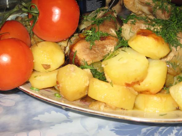 мясо тушонное с картофелем в пакете