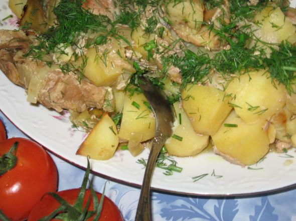 мясо тушонное с картофелем в пакете