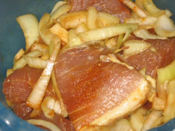 мясо тушонное с картофелем в пакете