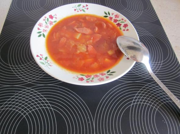 рецепт томатного супа с копчеными сосисками
