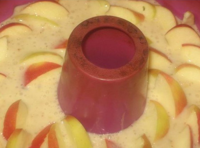 ореховый кекс с яблоками