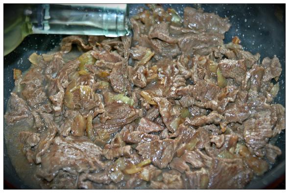 паста с говядиной и белыми грибами
