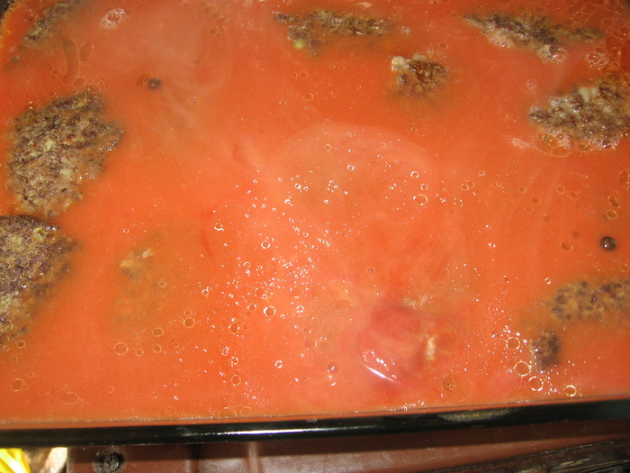 котлеты в томатном соусе