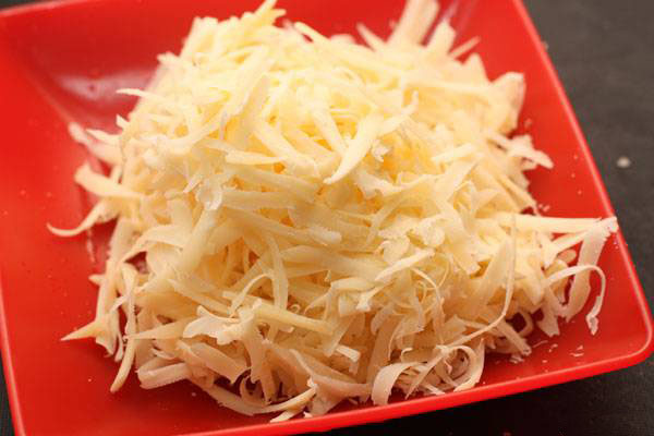 соленые крекеры с сыром