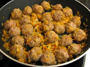 макароны с фрикаделиками
