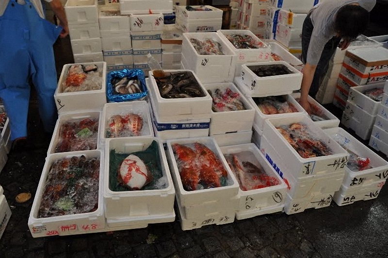 Рыбный рынок Цукидзи в Токио