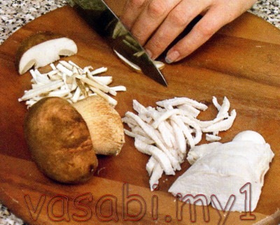  Суп-лапша домашняя с курицей и грибами