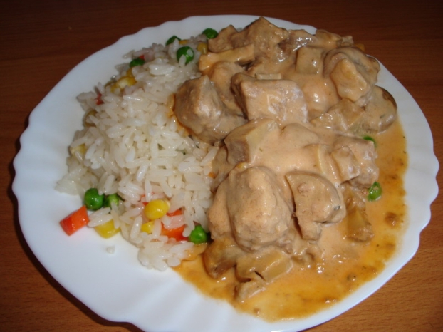 мясо в сырном соусе