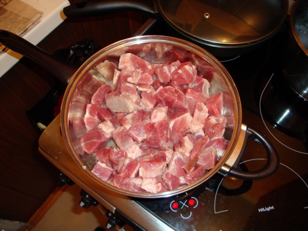 мясо в сырном соусе