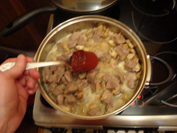 мясо в сырном соусе