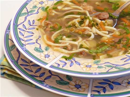 узбекский суп с машем и лапшой