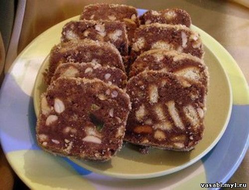 Сладкая колбаса из печенья