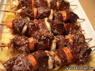 Говяжья печень на шпажках с картофелем